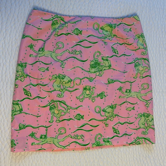 ** Rare ** Lilly Pulitzer Pink mini Skirt with Green Diving Monkeys 🐵! - Picture 3 of 5